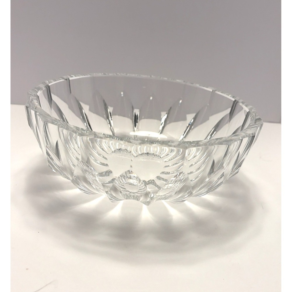 Vintage Lead Crystal Bowl Scalloped 8" Round Elegant Heavy Smooth Edge
